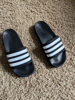 adidas slides size 7